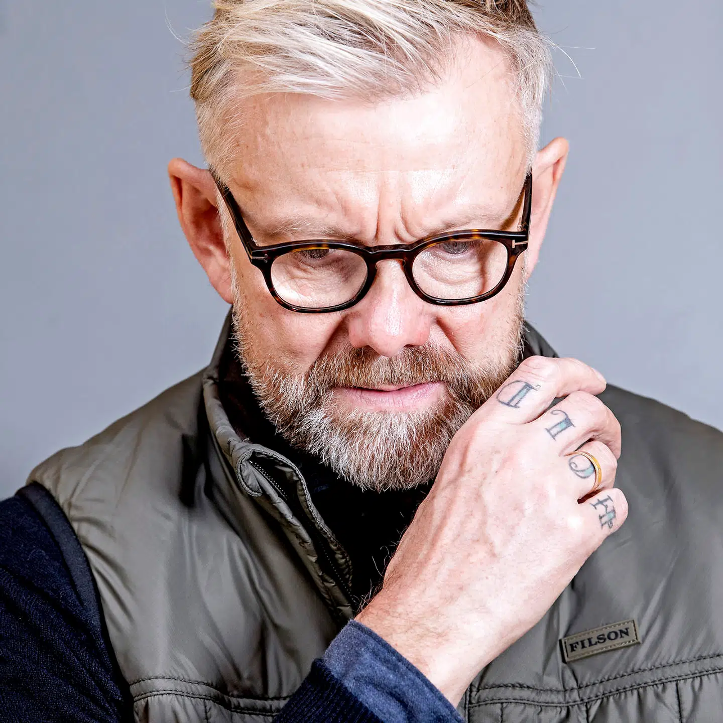 Det er ikke alt i sit liv, som Casper Christensen er lige stolt af. Som f.eks. hans håndtering af tidligere forhold.