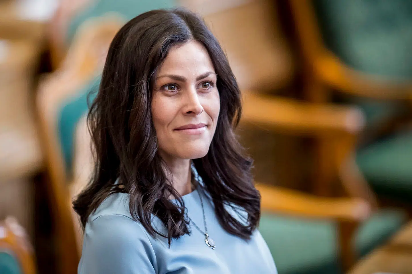 Mette Thiesen bliver væk fra åbningsdebatten.
