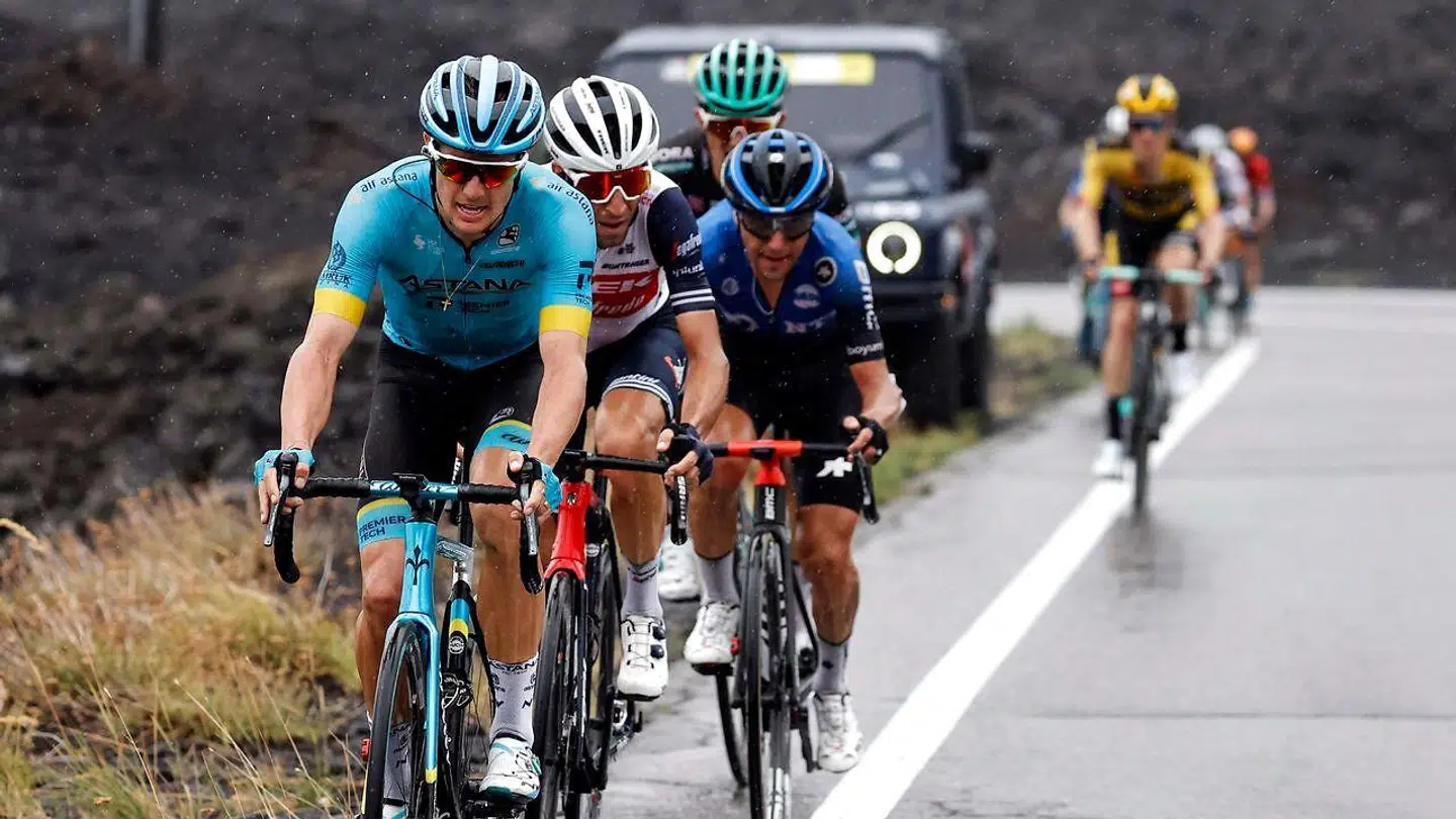 Fuglsang forsøgte flere gange på den sidste stigning, men kunne ikke slippe af med Nibali og co.
