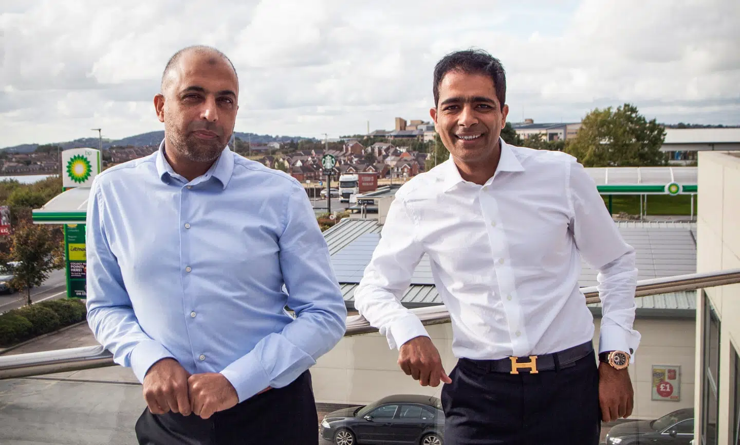 Zuber og Mohsin Issa.