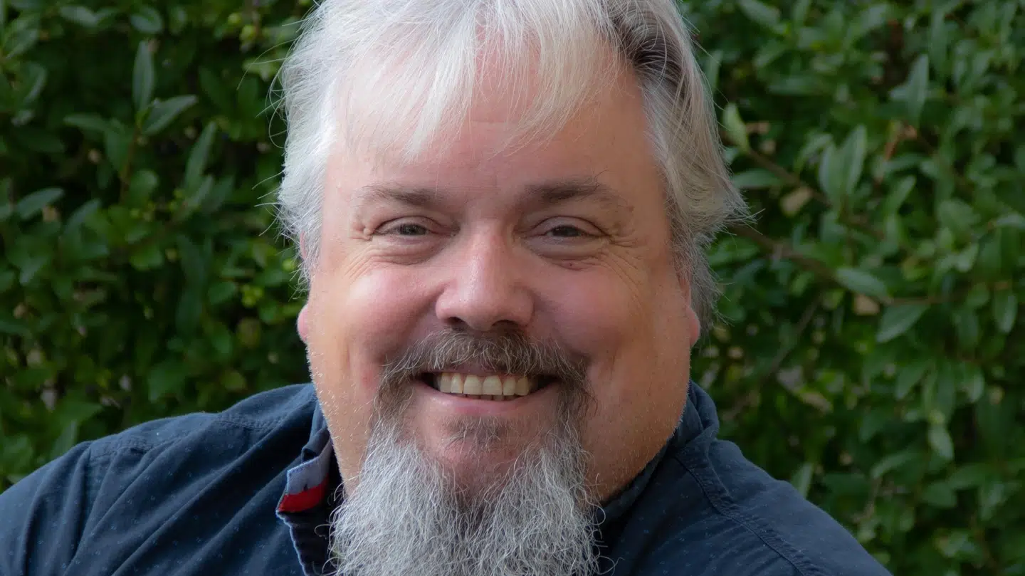 Jens Mortensen er i dag »afklaret« med sin fortid. Nu håber han, at han kan være med til at bryde tabuer og fordomme om overgreb på børn – og mænd.