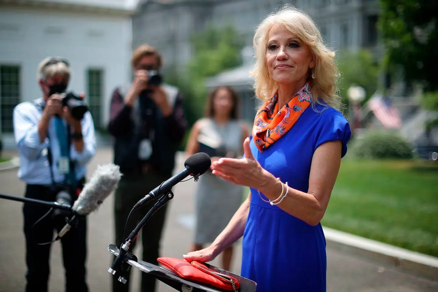 Donald Trumps mest trofaste rådgiver Kellyanne Conway er nu også smittet med Covid-19.