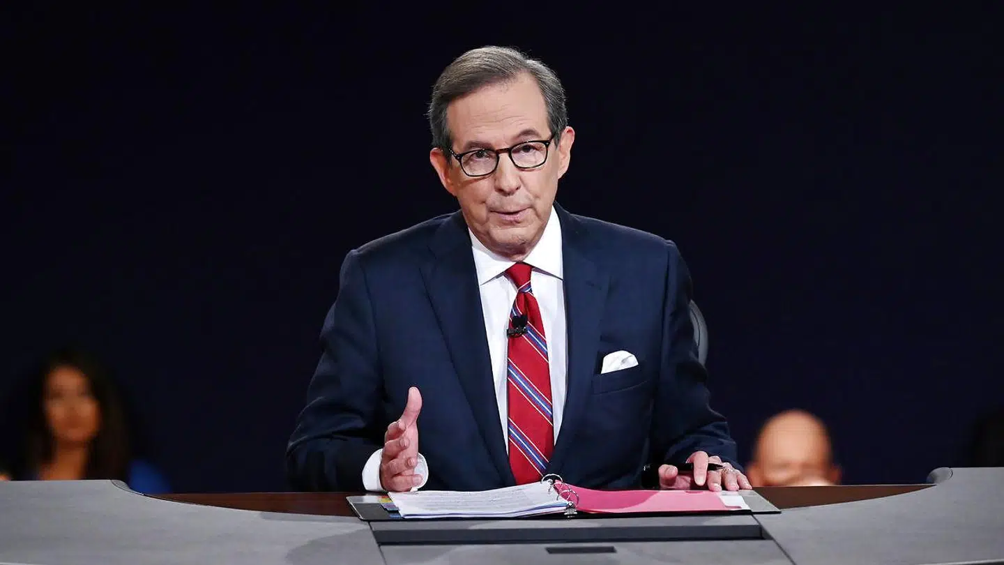 Fox News-journalisten Chris Wallace møder hård kritik for sin rolle som moderator i nattens præsidentdebat.