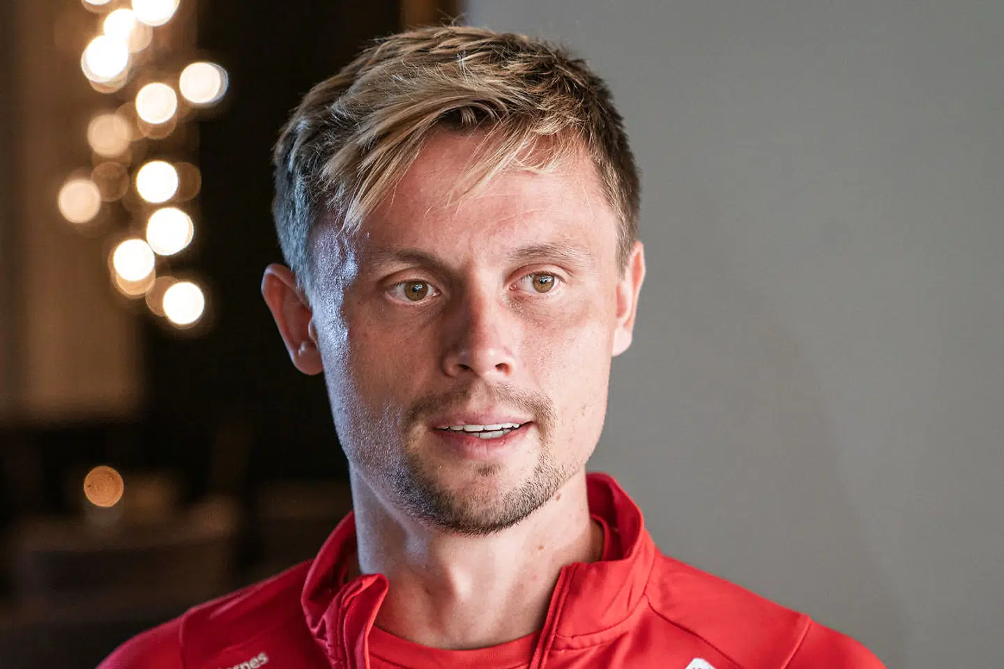 Peter Ankersen taler med pressen før dagens træning på Marienlyst Strandhotel i Helsingør, mandag den 7. oktober 2019.. (Foto: Niels Christian Vilmann/Ritzau Scanpix)
