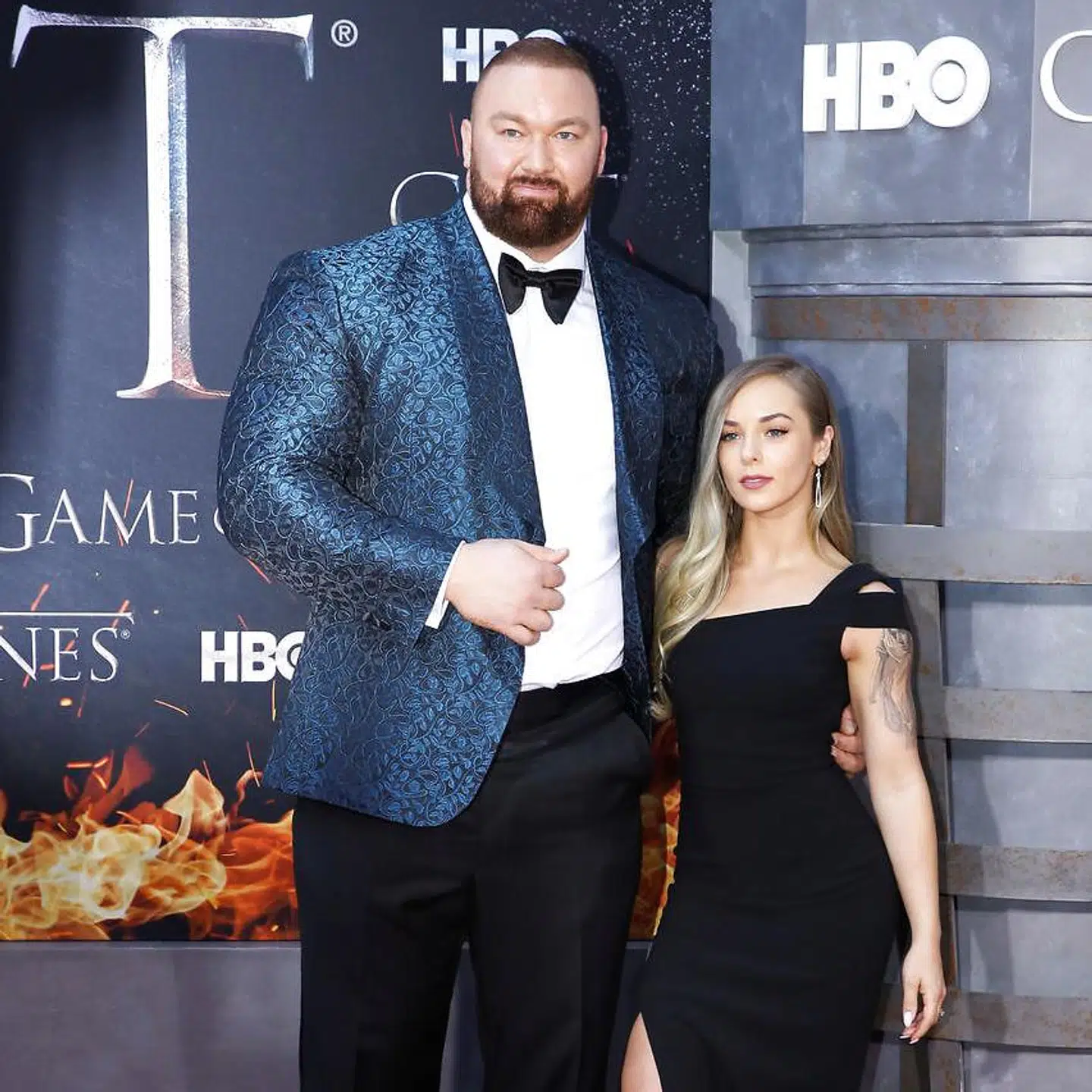 Hafthor Julius Bjornsson med sin kone Kelsey Henson. (Arkivfoto.)