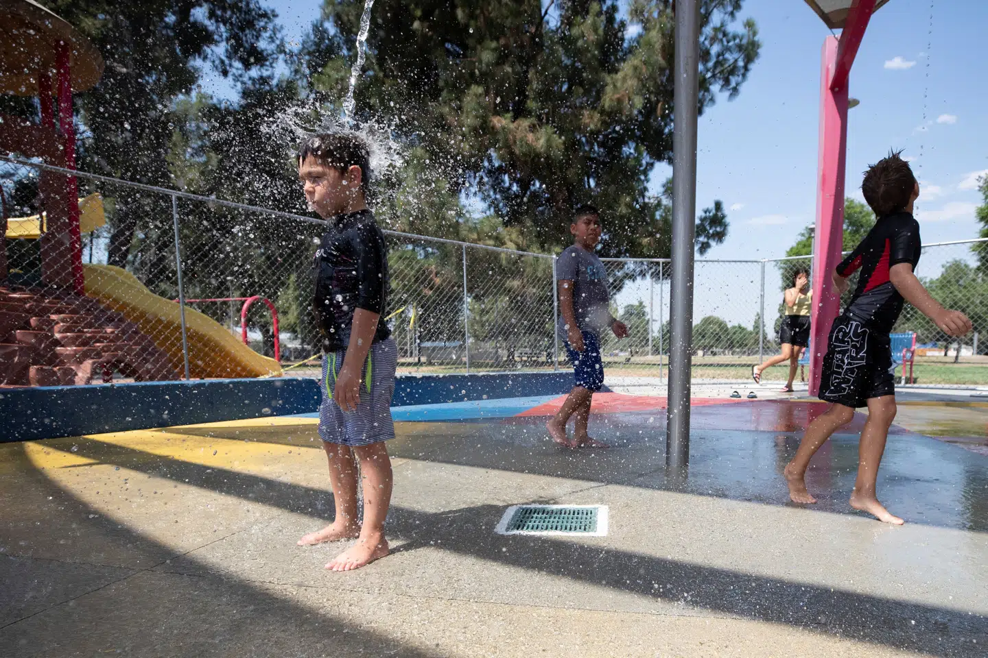 Amøben Naegleria fowleri lever i varme, ferske søer og floder samt dårligt vedligeholdte swimmingpools. (Arkivfoto) Mario Anzuoni/Reuters
