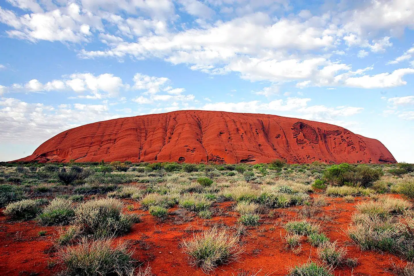Den 340 meter høje Uluru-Kata Tjuta - førhen kendt som Ayers Rock - er på Unescos verdensarvsliste.