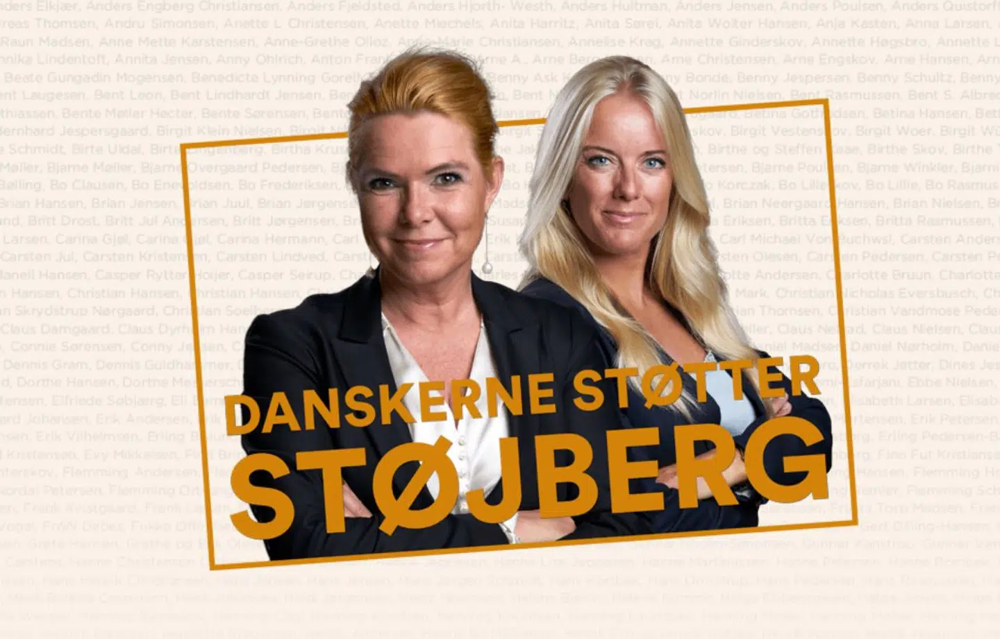 Pernille Vermund (NB) har overdraget En sæk med postkort som disse til Inger Støjberg (V).