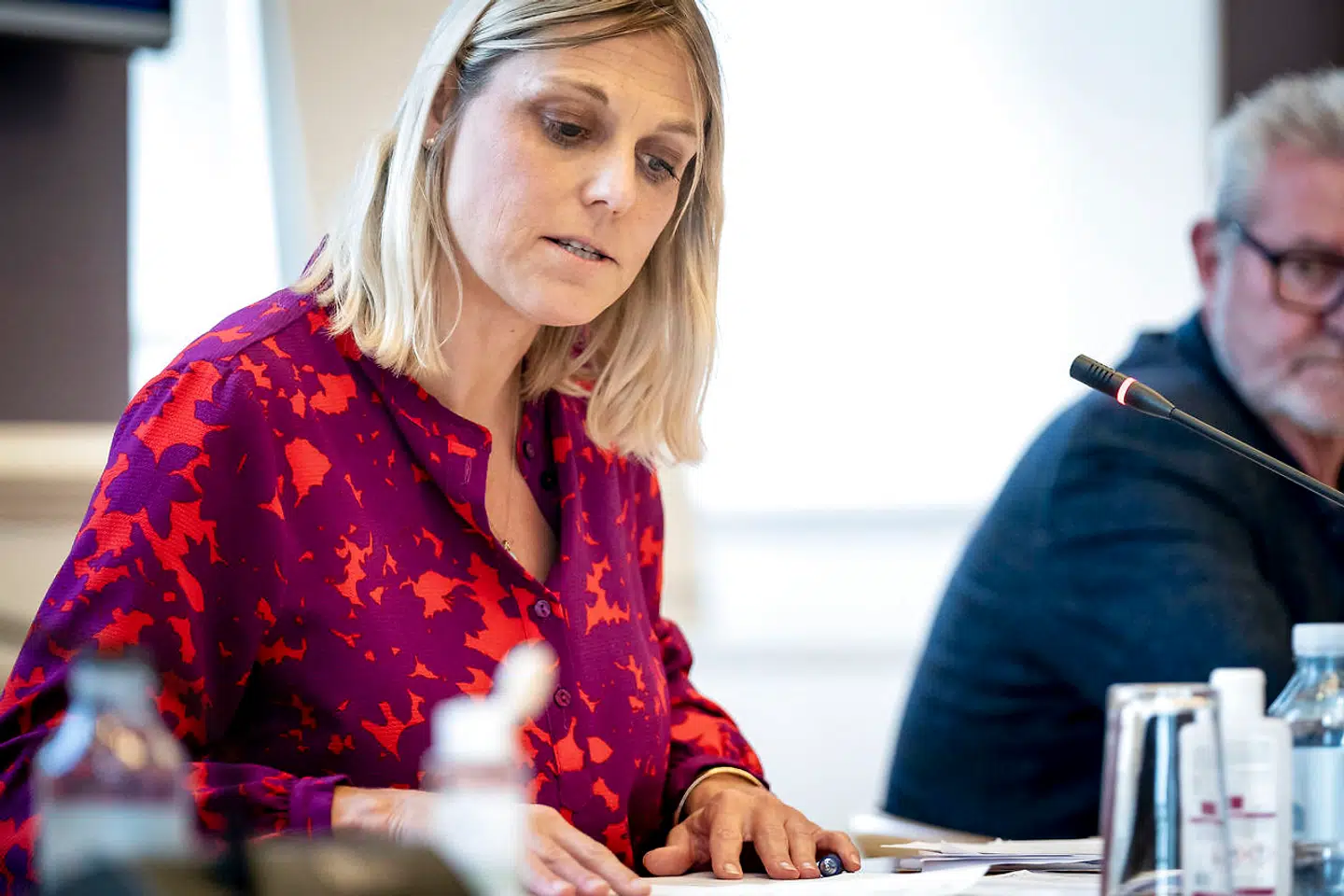 Forsvarsminister Trine Bramsen har mødt hård kritik for sin håndtering af FE-sagen. Her er hun i samråd om sagen i Folketinget onsdag 23. september 2020.