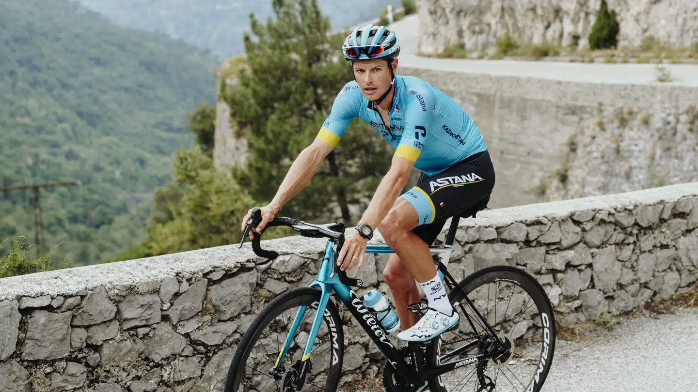 Søndag går Jakob Fuglsang efter at vinde en af cykelsportens mest prestigefulde trøjer: Verdensmesterens regnbuetrikot.