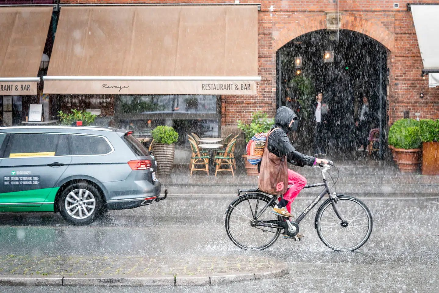 Regnen vil komme vest fra flere gange den kommende uge. Men på søndag kan der være godt nyt på vej til de cyklister, der er træt af det våde vejr. (Photo: Ida Marie Odgaard / Ritzau Scanpix)