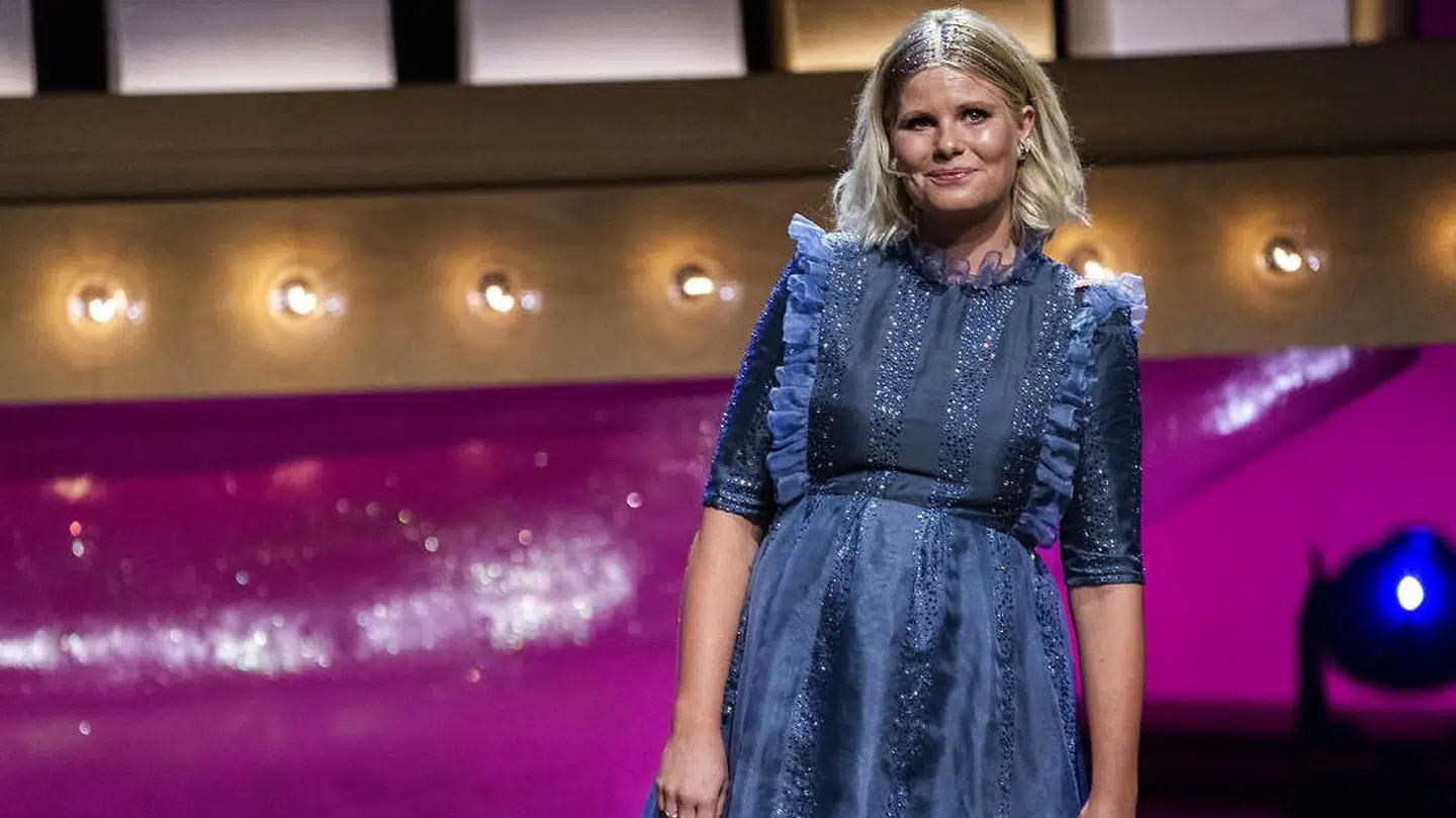 Sofie Linde på scenen ved ZULU Comedy Galla 2020.