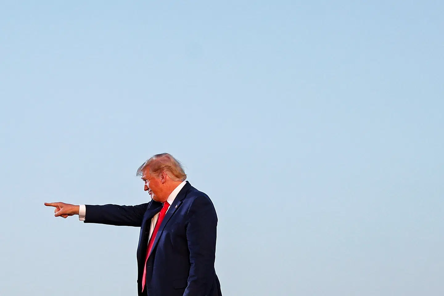 En stol står tom i den amerikanske Højesteret. Lørdag vil præsident Donald Trump udpege sin kandidat. (Arkivfoto) Tom Brenner/Reuters