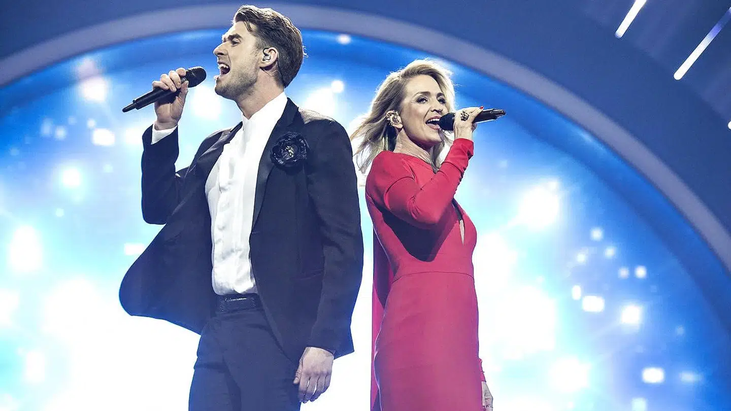 Annette Heick og Johannes Nymark var værter på Melodi Grand Prix i 2017.