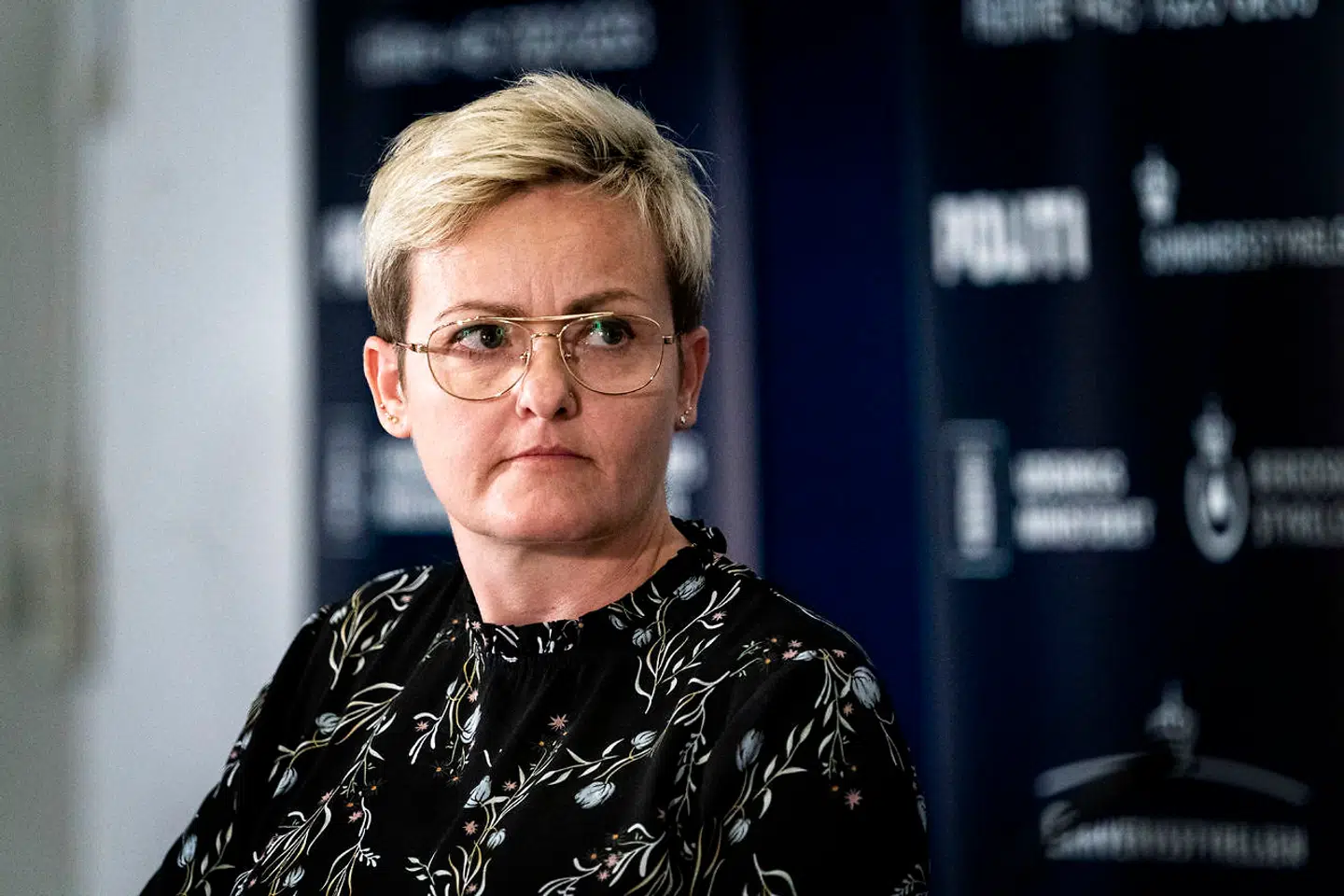 Børne- og undervisningsminister Pernille Rosenkrantz-Theil i 2008:»Reaktionen fra Jeppe Kofods bagland og DSU er totalt overreaktion. Manden har intet ulovligt gjort. – Hvis man mener, det ikke er i orden at have et seksuelt forhold til en person på 15 år, så må man stille forslag til en lovændring.« I dag har hun ingen kommentarer.