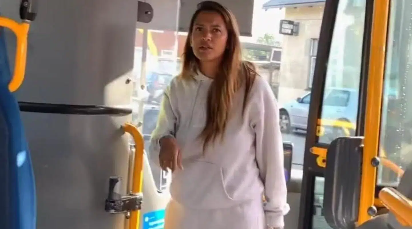 Saszeline Dreyer blev særlig lagt mærke til, da hun på Instagram tog en tur med bussen uden mundbind og opfordrede andre til at gøre det samme. Foto: Arkiv