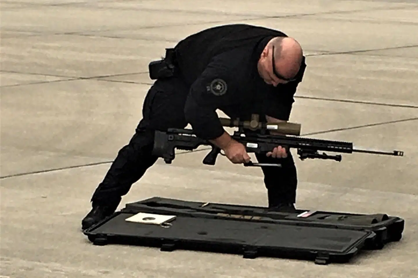 Secret Service agent gør sig klar til at beskytte præsidenten. Freeland, Michigan.