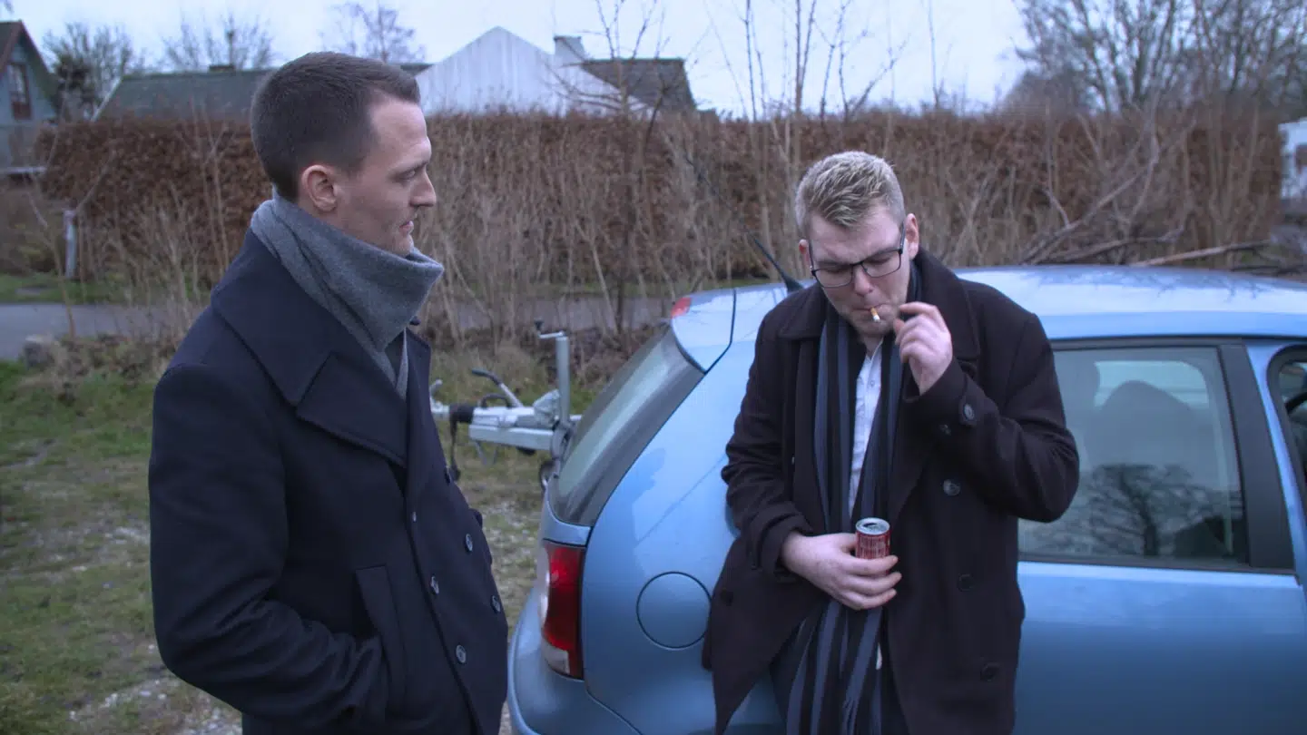 Åke bryder sammen, da snakken med ekspert Kenneth Hansen falder på hans forældre, som han skylder omkring 111.500 kr.