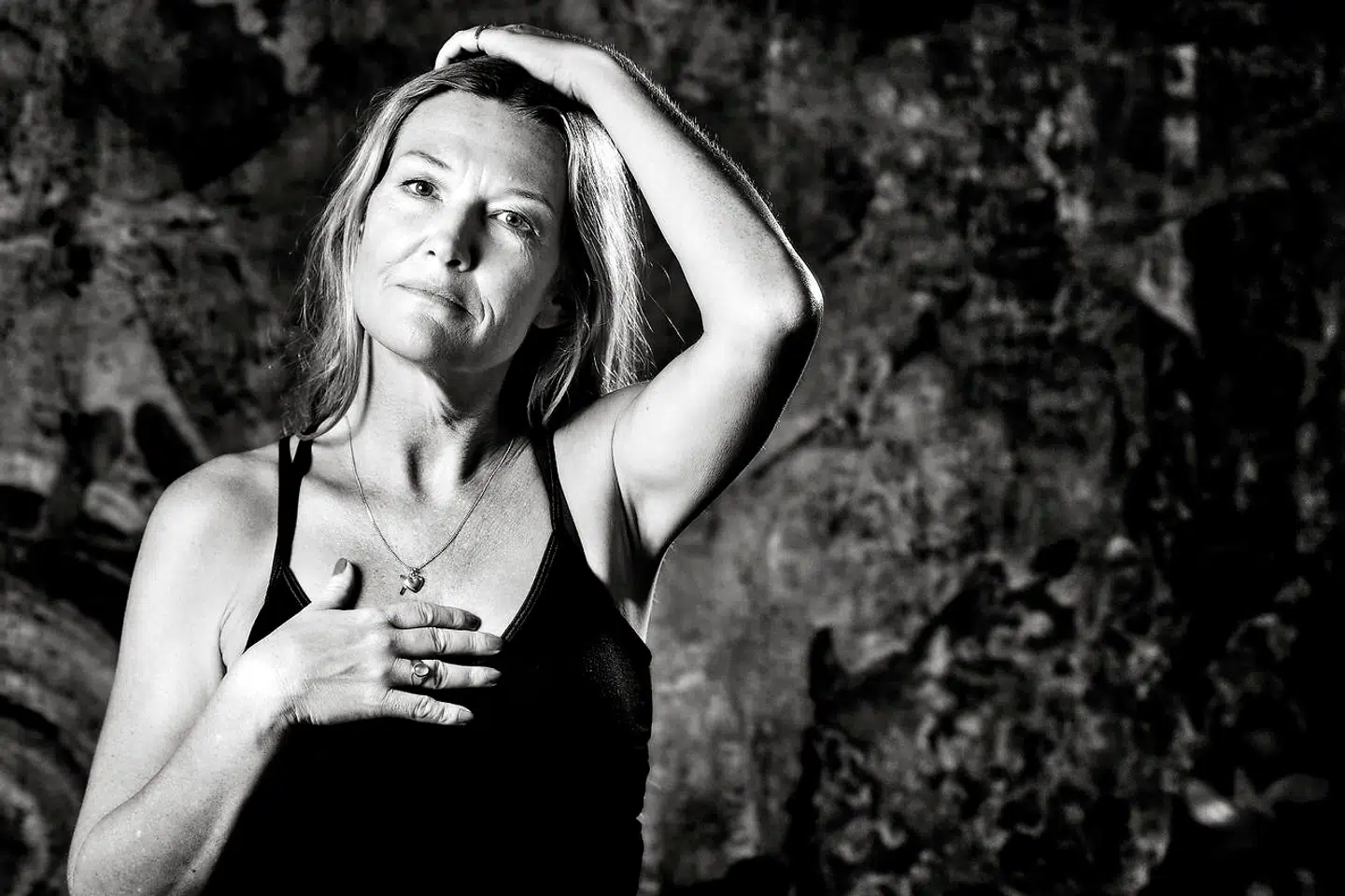 Anne-Grethe Bjarup Riis, skuespillerinde, filminstruktør og forfatter. Anne-grethe er aktuel med romanen 'I Guds rige', der blandt andet handler om, da hendes yngste barn fik leukæmi.