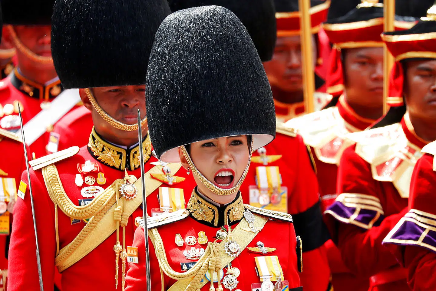 Sineenat Wongvajirapakdi er nu genindsat som major-general i kongens livgarde.