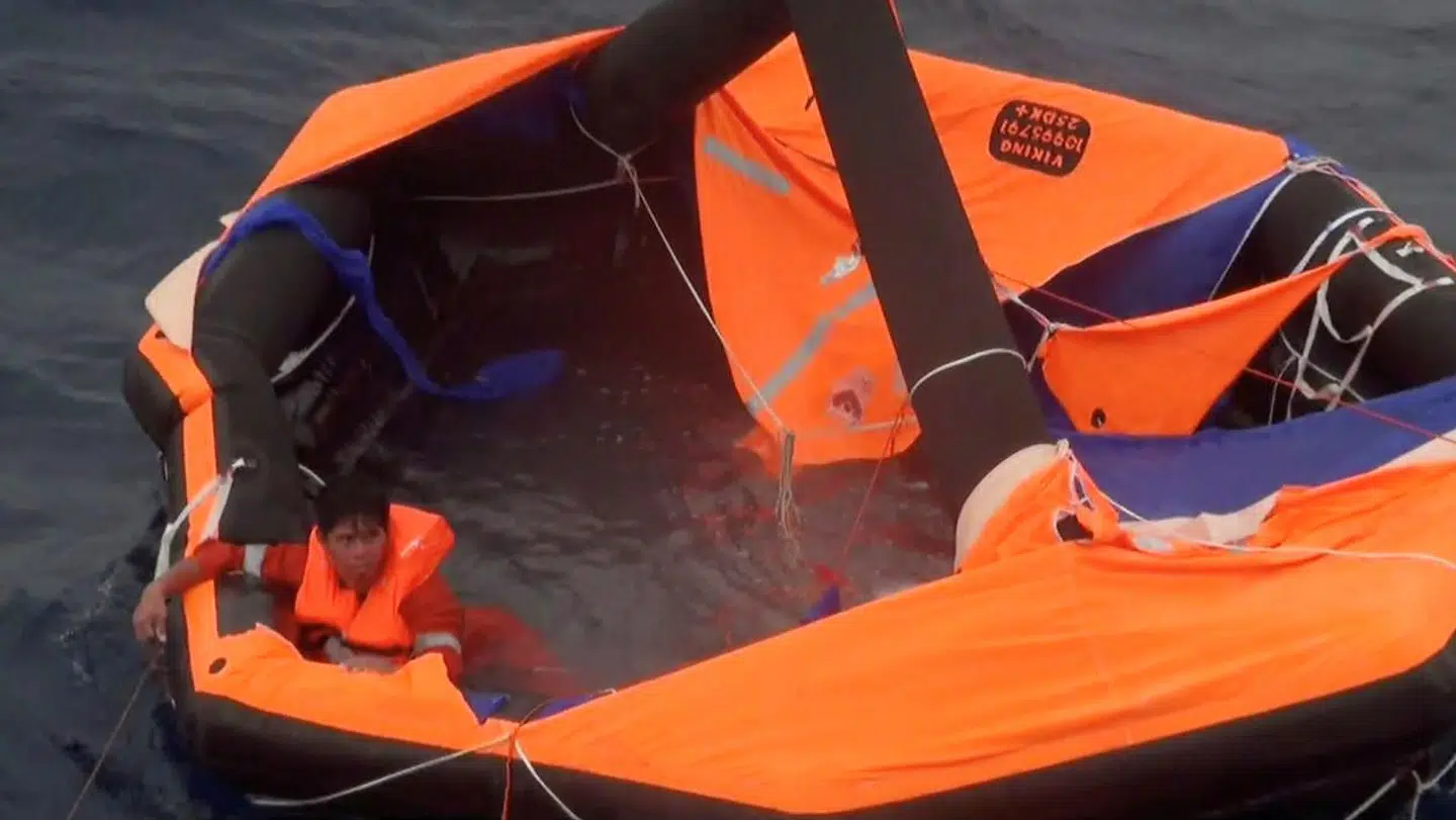 Manden flød rundt på havet i to døgn, inden han blev fundet.