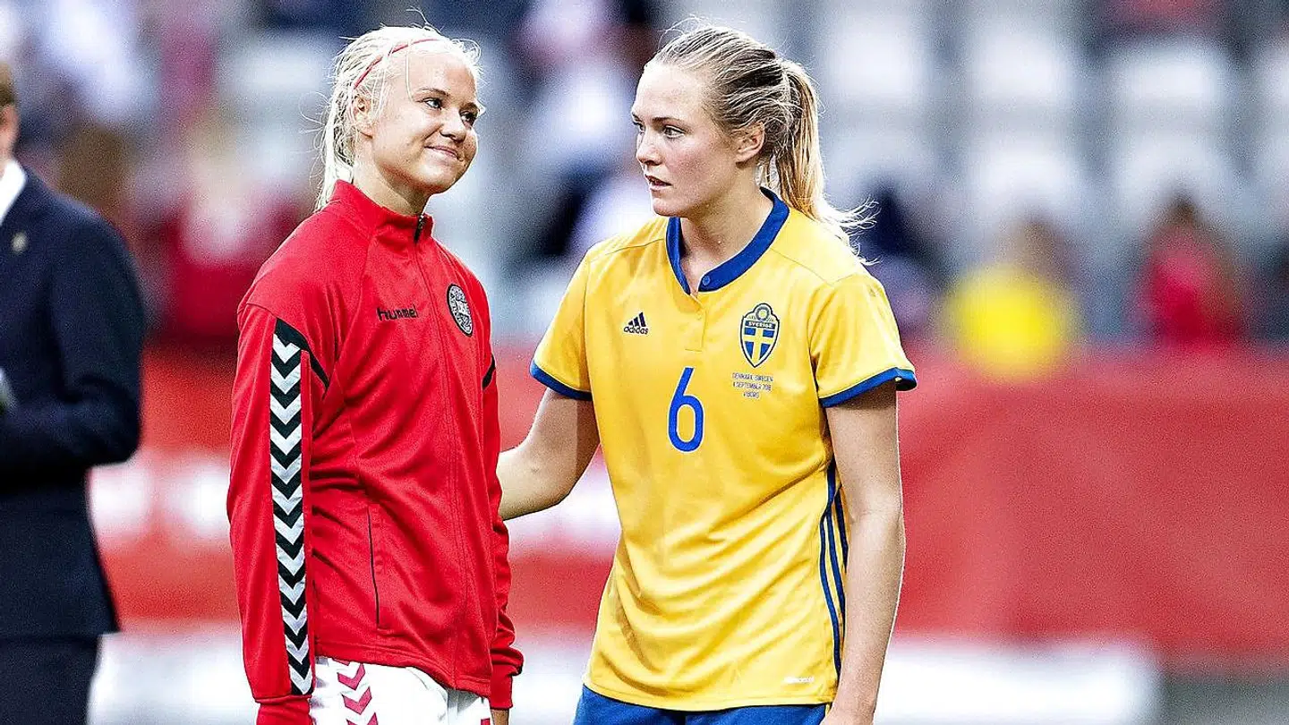 Pernille Harder og Magdalena Eriksson er konkurrenter, når det kommer til landshold, men på klubplan er de nu holdkammerater.