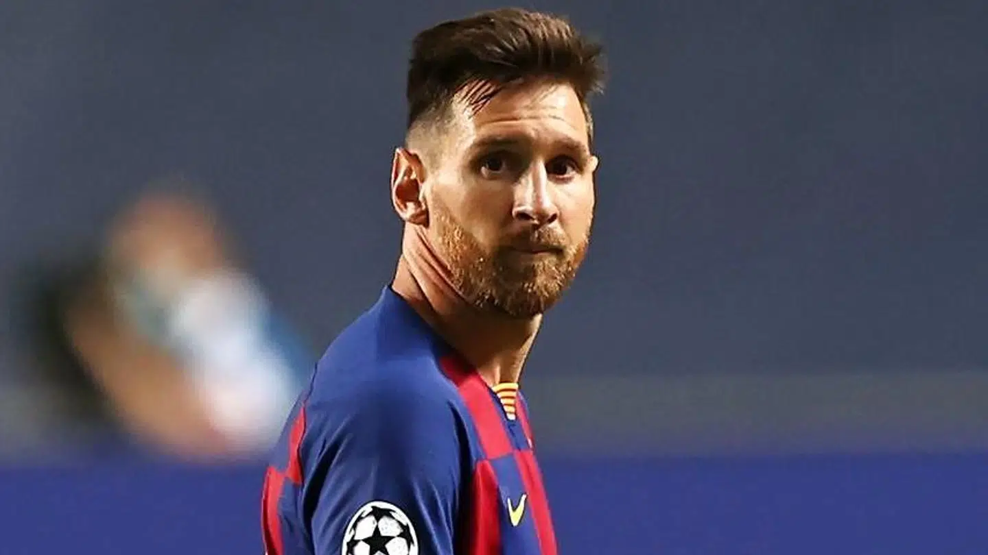 Lionel Messis far er nu landet i Barcelona.