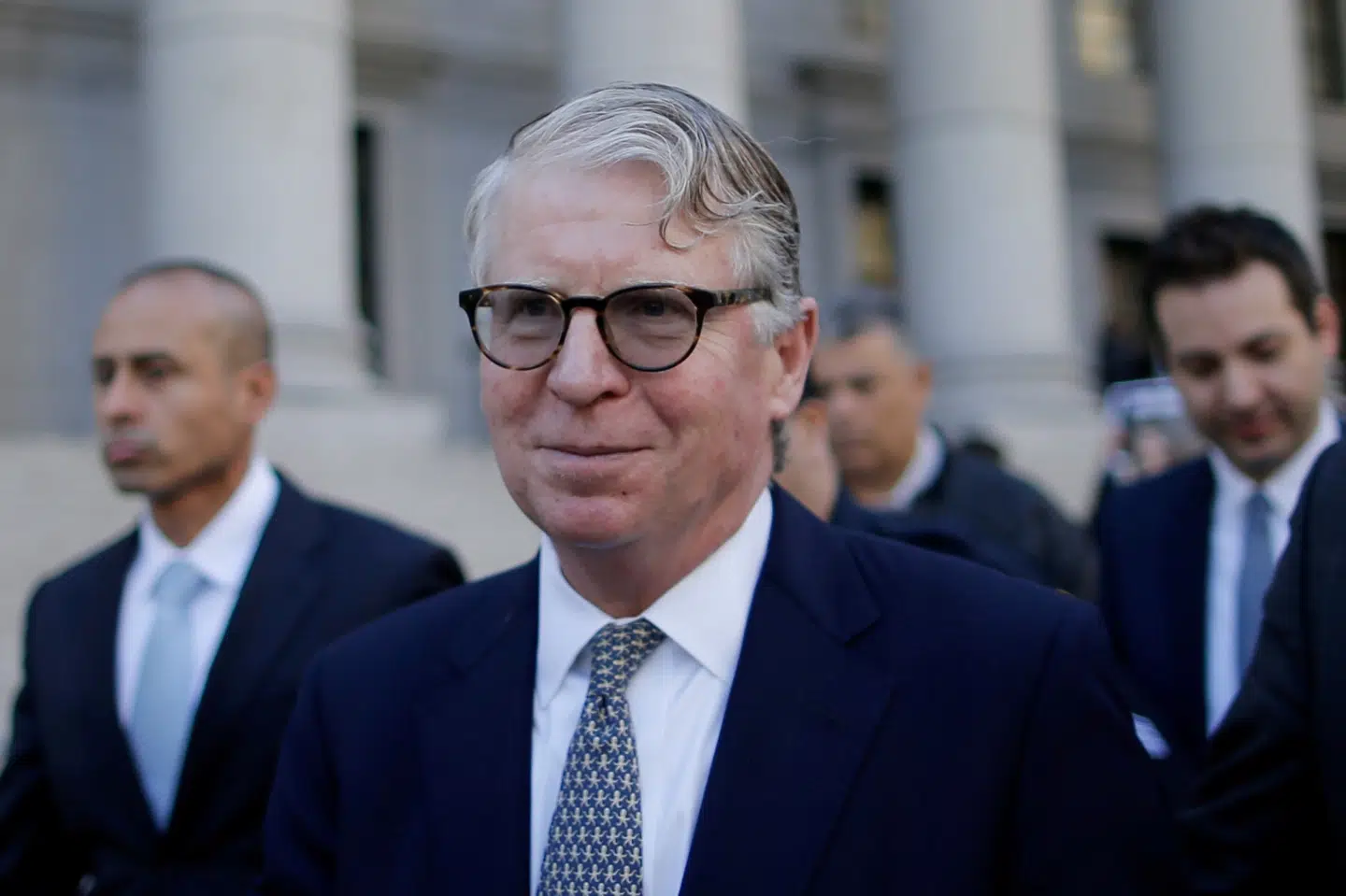 Statsanklager Cyrus R. Vance indledte for flere år sidne en efterforsknin af mulig skatteunddragelse og andre mulige lovovertrædelser fra præsident Donald Trumps side. En appeldomstol i New York imødekom tirsdag en anmodning fra Trump om ikke på nuværende tidspunkt at give anklagemyndigheden adgang til hans skatteregnskaber. Eduardo Munoz/Reuters