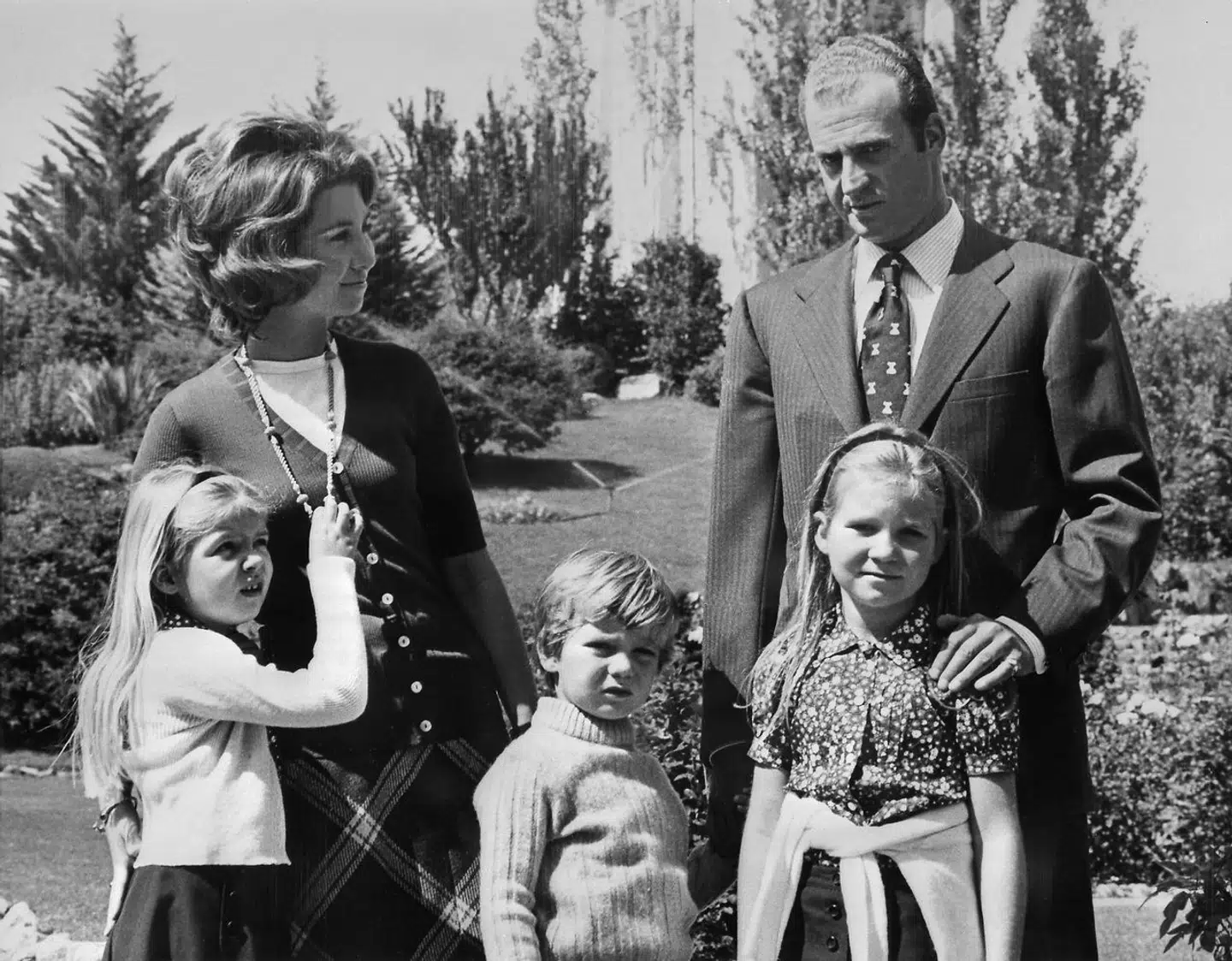 Juan Carlos og prinsesse Sofia med deres tre børn i 1972: prinsesse Elena, prins Felipe og prinsesse Cristina.