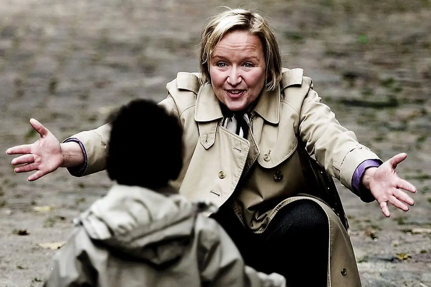 Tine Gøtzsche er ikke i tvivl om, at moderkærligheden gav hende det gok i nøden, der skulle til før hun turde kaste sig ud i kærligheden.