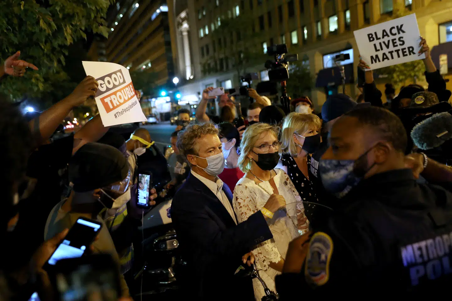 Her ses et billede af episoden, hvor senator Rand Paul og flere demonstranter stødte sammen. Leah Millis/Reuters