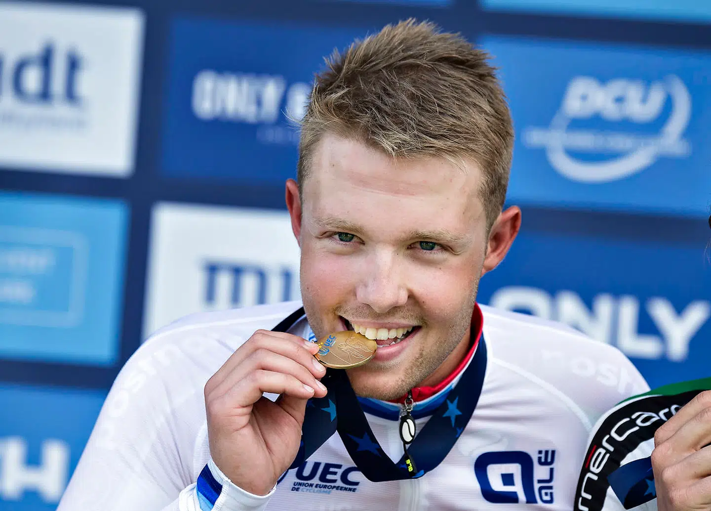 Den danske Tour de France-debutant Casper Pedersen ærgrer sig over, at hans familie sandsynligvis ikke får lov at opleve ham deltage i verdens største cykelløb.