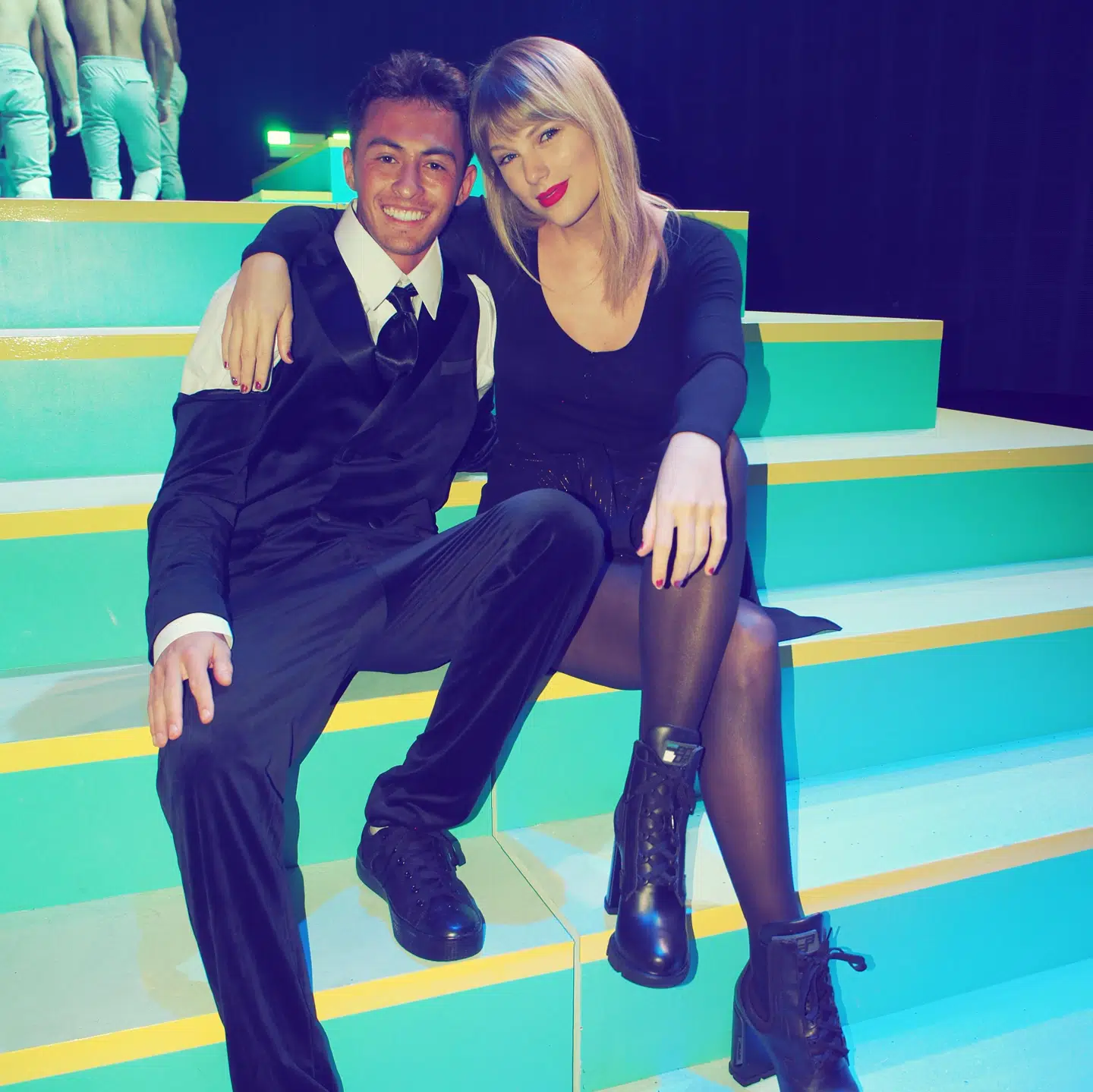 Den danske danser Nicky Andersen og verdensstjernen Taylor Swift.