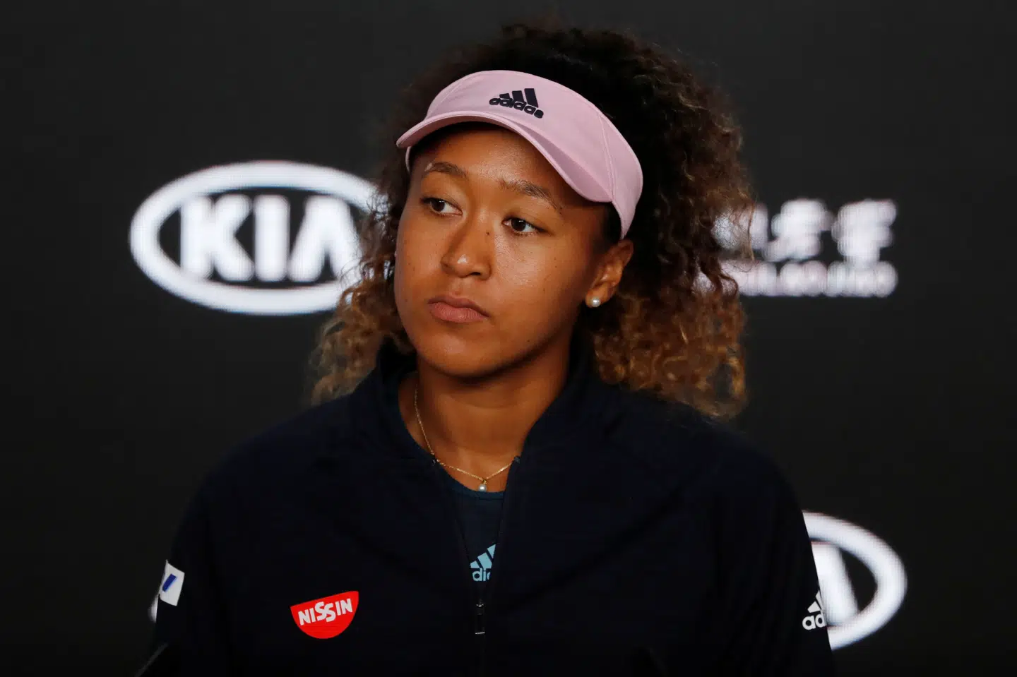 - Som sort kvinde har jeg det, som om at der i øjeblikket er langt vigtigere sager, som kræver omgående opmærksomhed, end at se mig spille tennis, skrev Naomi Osaka, inden hun trak sig fra semifinale. (Arkivfoto.) Adnan Abidi/Reuters