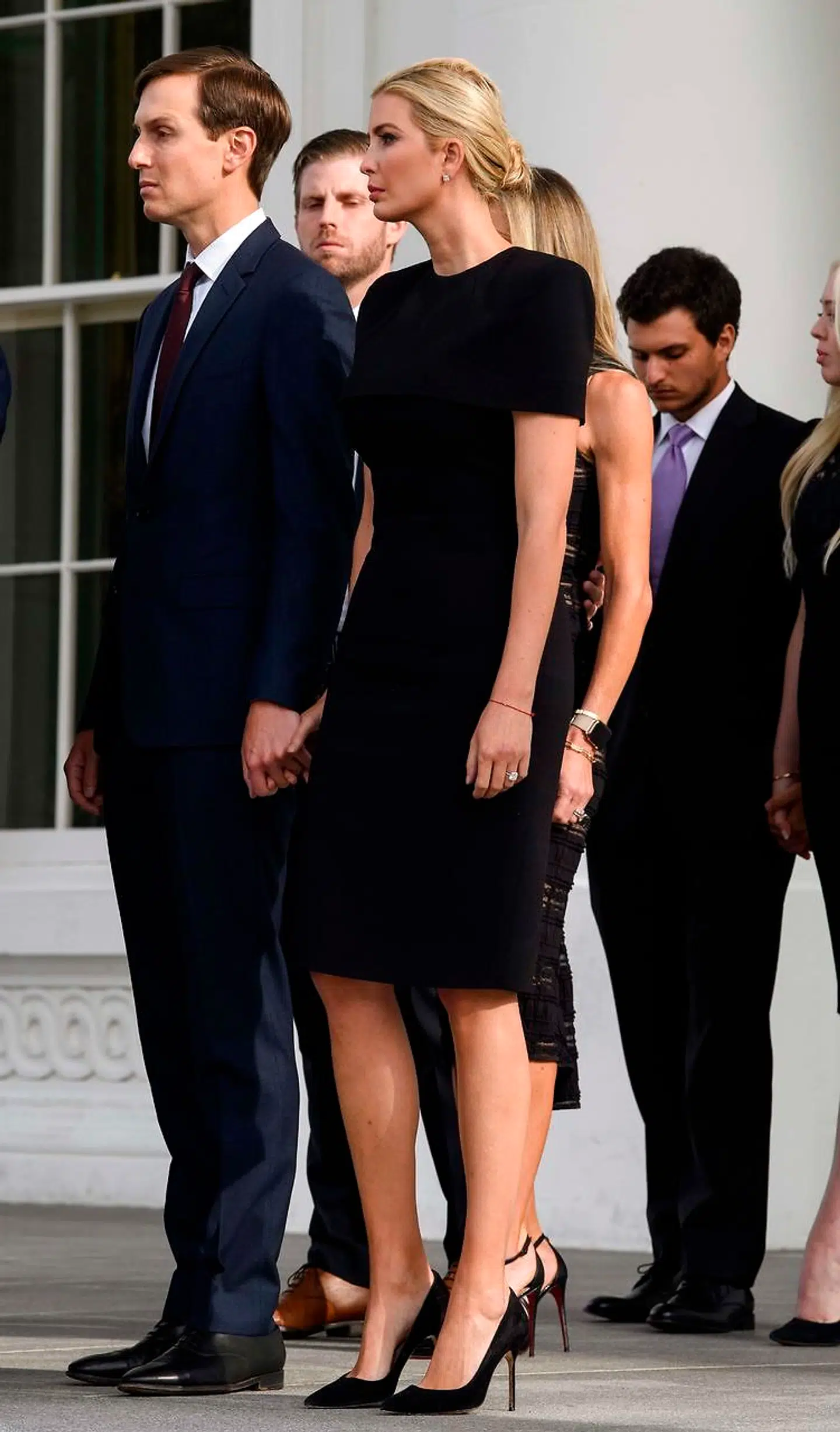 I skyggen af Ivanka. Lillesøster Tiffany Trump kan knap anes i baggrunden.