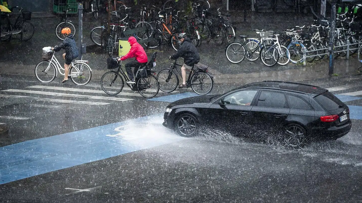 Den seneste uge er store dele af Danmark blevet ramt af skybrud.