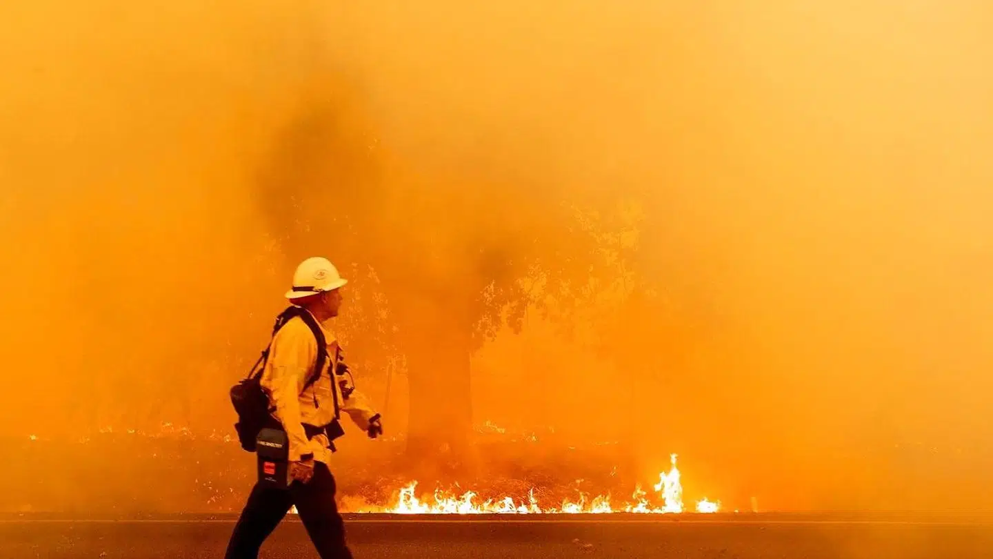 Tusindvis af borgere har været nødsaget til at evakuere deres hjem.