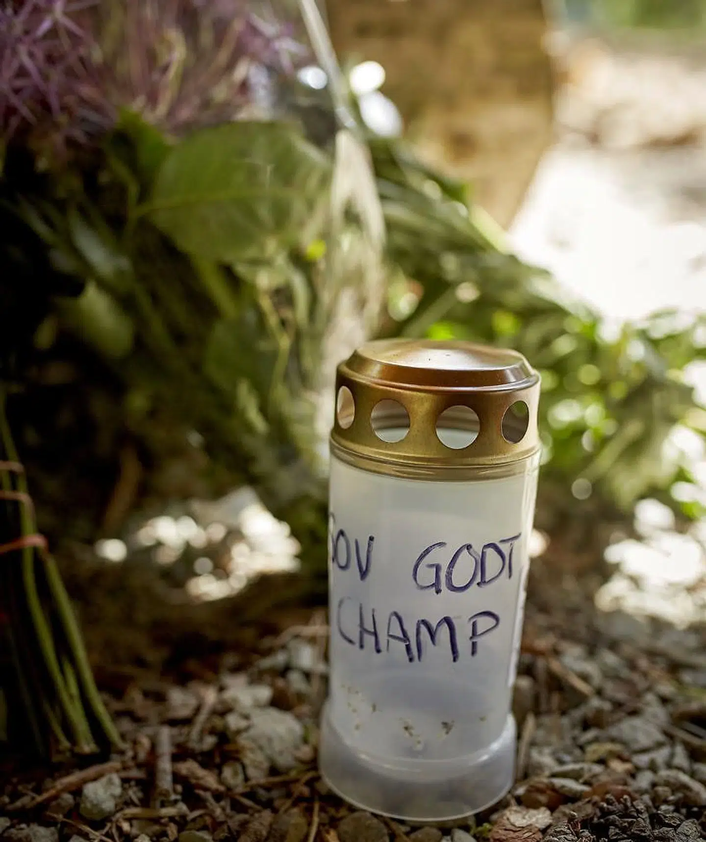 Mange sørger stadig over drabet på Phillip, men lige så mange er vrede