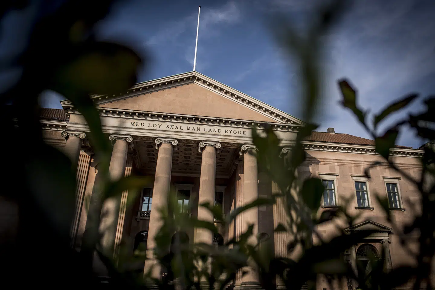 Københavns Byret har onsdag idømt en 23-årig mand fem års fængsel i en sag om blandt andet voldtægt. Ifølge retten er han beskyttet af et navneforbud. Dommen har han anket til landsretten. (Arkivfoto) Mads Claus Rasmussen/Ritzau Scanpix