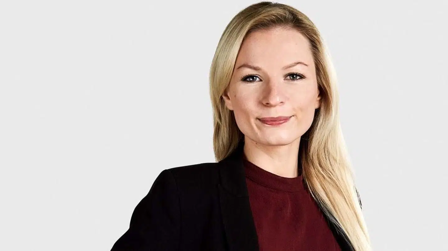 Louise Lindskrog er 27 år gammel og har været medlem af Aarhus Byråd for Socialdemokratiet siden 1. januar 2018.