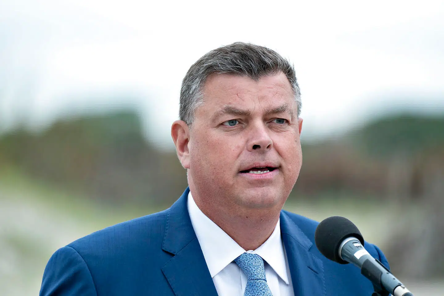 Fødevareminister Mogens Jensen (S) vil have skruet op for kontrollen af transporter med grise til udlandet.