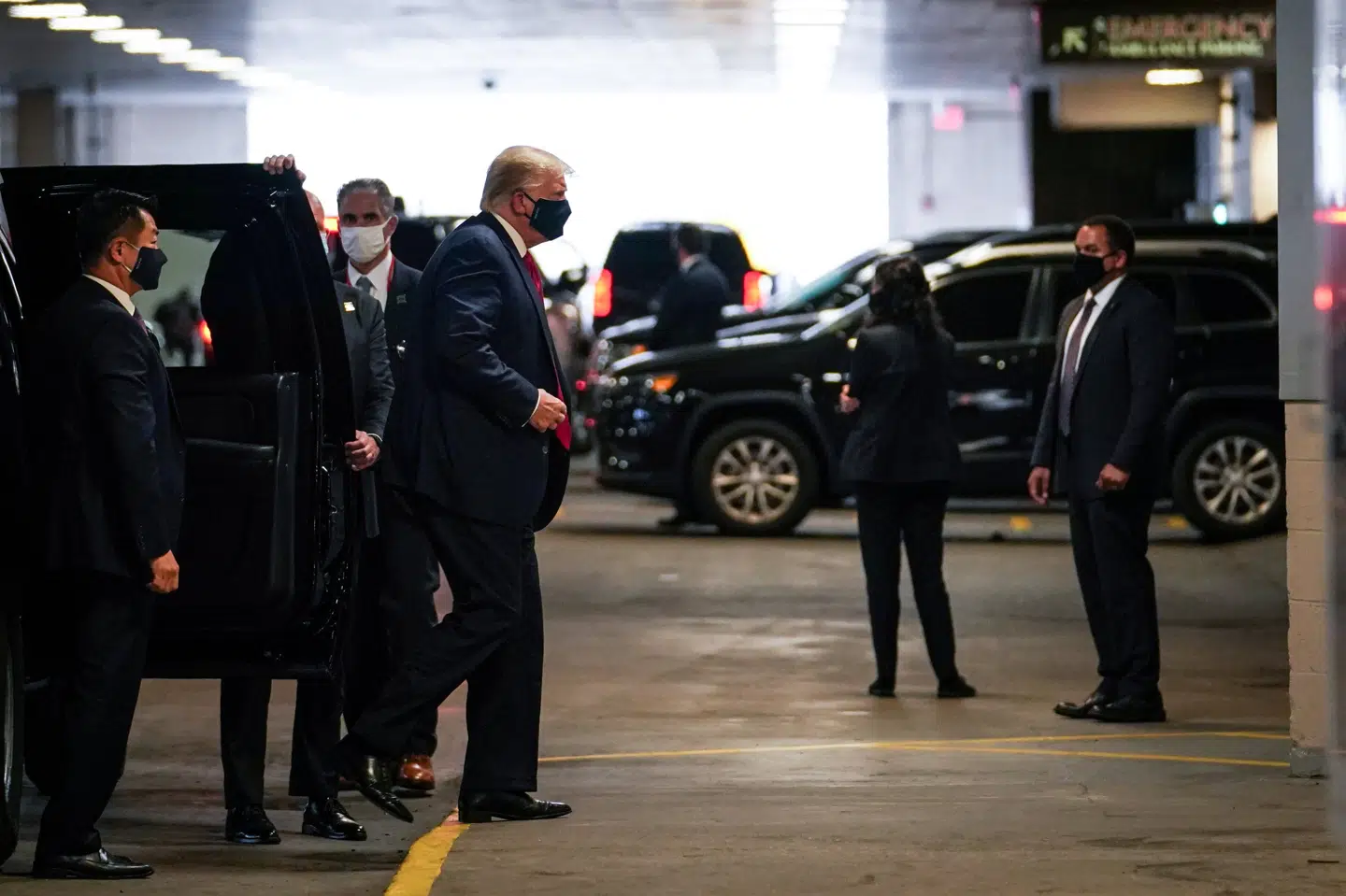 Præsident Donald Trump beøgte sin bror fredag på Presbyterian Hospital i New York. Dagen efter døde broren. Sarah Silbiger/Reuters