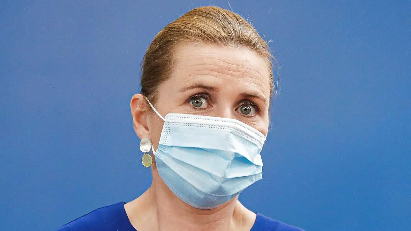 Henrik Qvortrup spår, at dagens budskab fra statsministeren handler om mundbind.