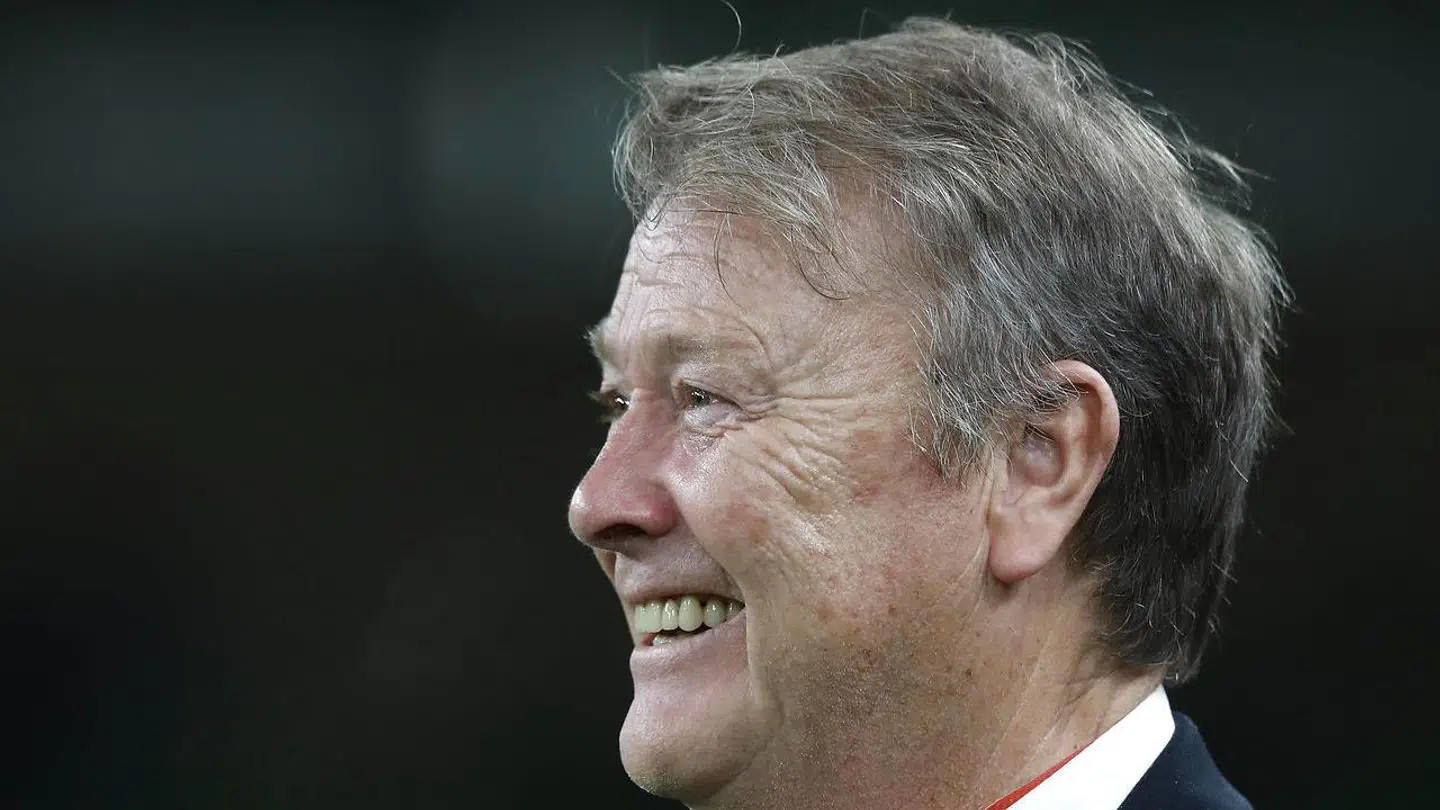 Åge Hareide forventer at blive ny træner i Rosenborg.