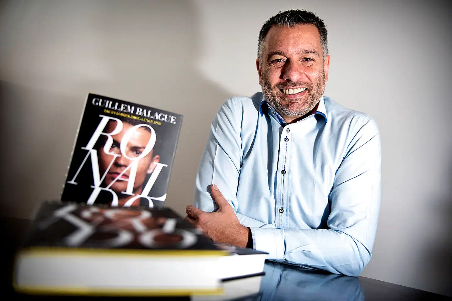 Den spanske journalist og forfatter Guillem Balague har skrevet en bog om fodboldspilleren Ronaldo