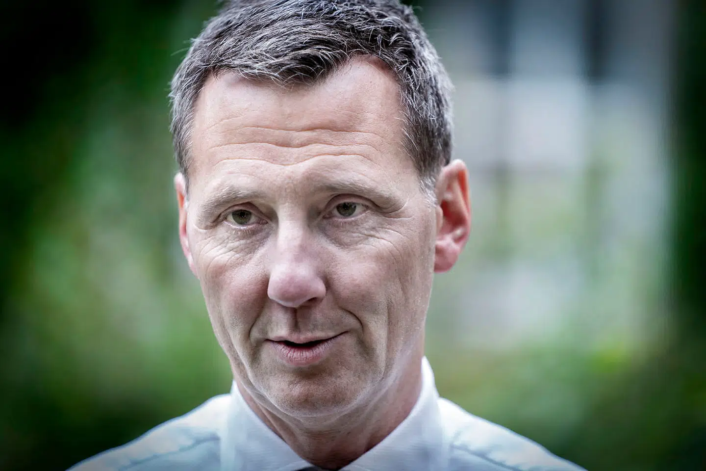 Justitsminister Nick Hækkerup (S) skal svare på, om det er muligt at opløse Hizb ut-Tahrir ved en dom, skriver integrations- og udlændingeminister Mattias Tesfaye (S) i svar til Morten Messerschmidt (DF).