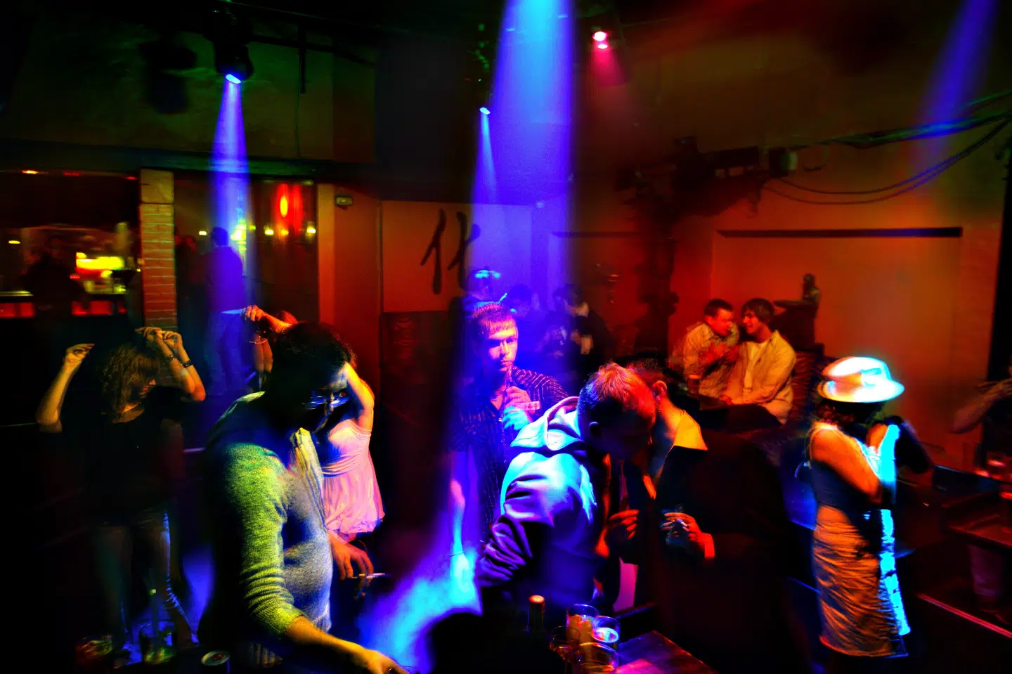 Hvornår kan nattelivet genåbne? Blandt andet det skal Folketingets partier diskuterer, når de onsdag mødes til forhandlinger om den næste fase af genåbningen. Søren Bidstrup/Ritzau Scanpix