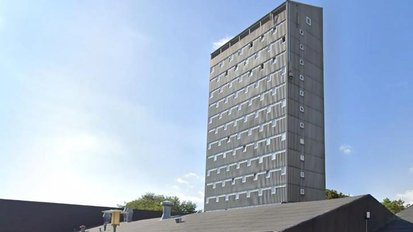 Den bygning, hvor firmaet Locked har deres udbrydermysterier i, er der, hvor Herning Højskole i sin tid huserede.