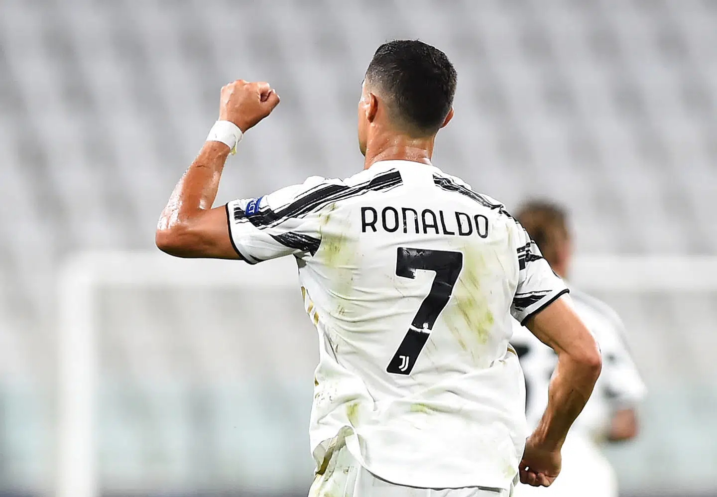 Soccer Football - Champions League - Round of 16 Second Leg - Juventus v Olympique Lyonnais - Allianz Stadium, Turin, Italy - August 7, 2020 Juventus' Cristiano Ronaldo celebrates scoring their first goal, as play resumes behind closed doors following the outbreak of the coronavirus disease (COVID-19) REUTERS/Massimo Pinca