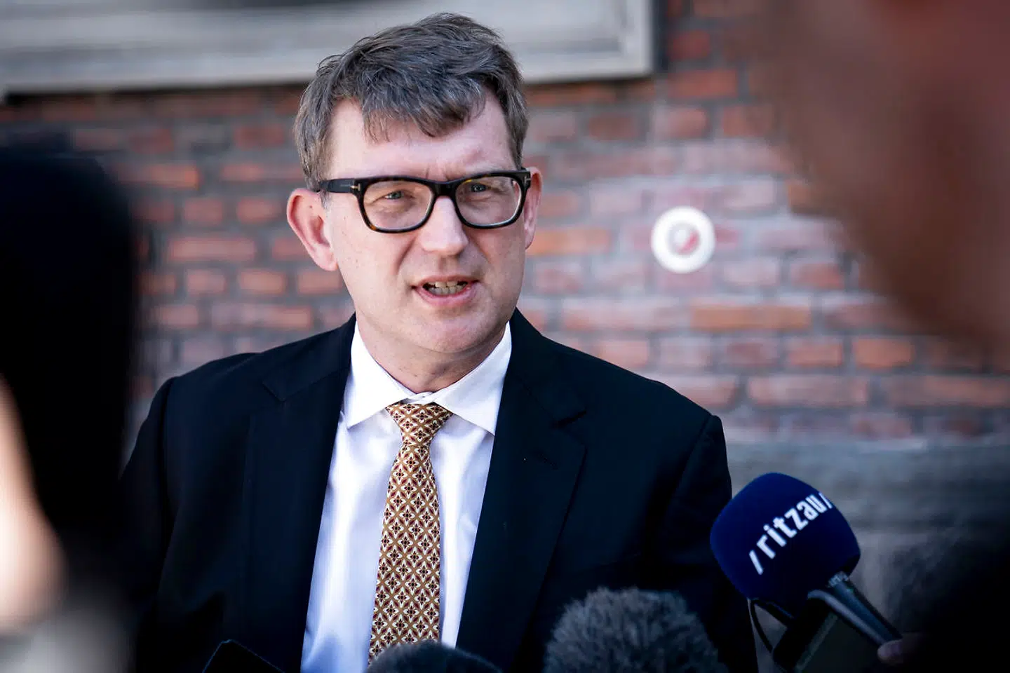 Venstres Troels Lund Poulsen taler med pressen inden forhandlinger i Finansministeriet i København, søndag den 14. juni 2020. Der forhandles om bl.a. feriepenge og en sommerpakke, der skal stimulere økonomien under coronakrisen.. (Foto: Niels Christian Vilmann/Ritzau Scanpix)